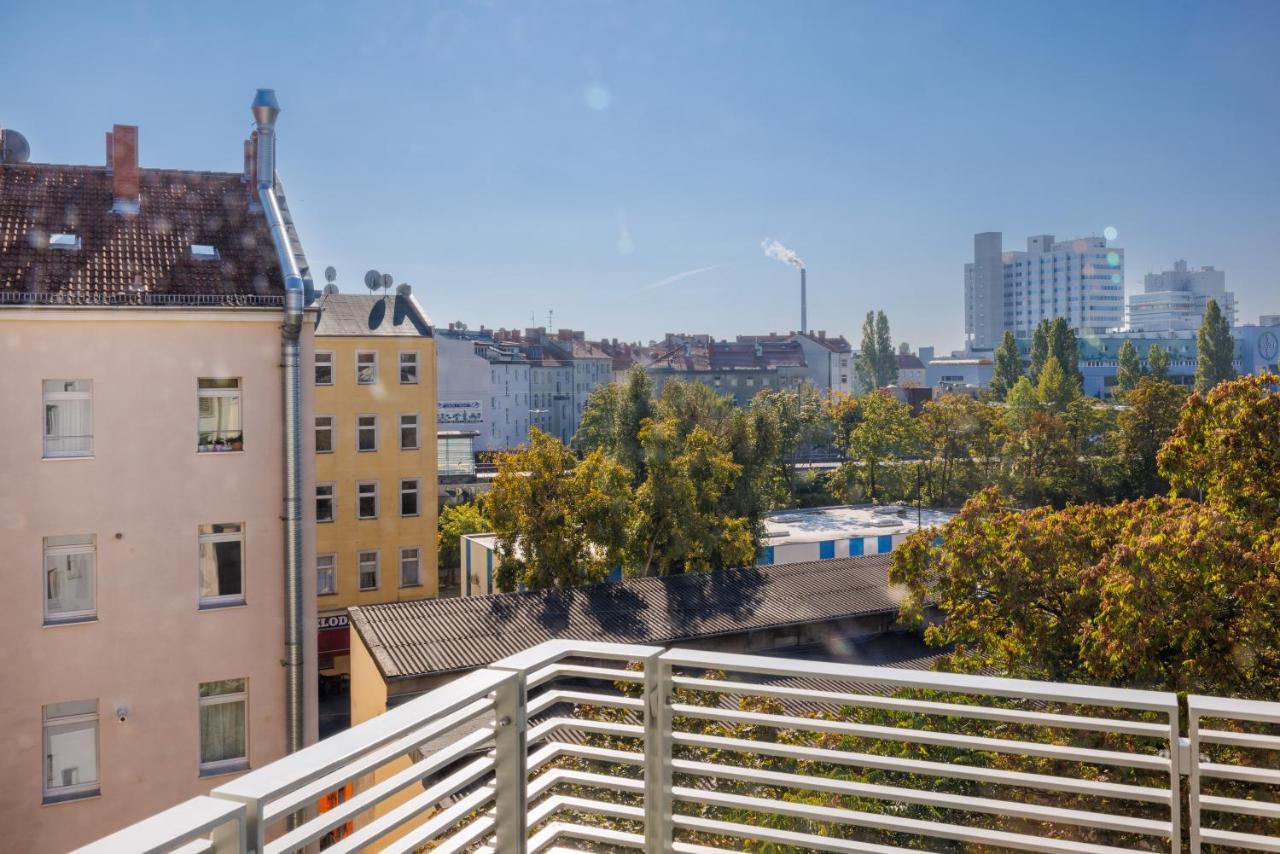 Downtown Mitte-wedding