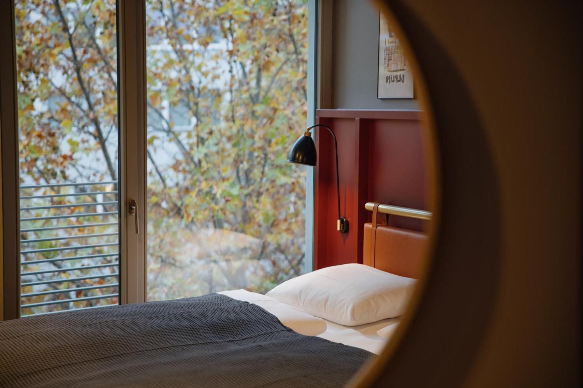 Downtown Mitte-wedding 4*